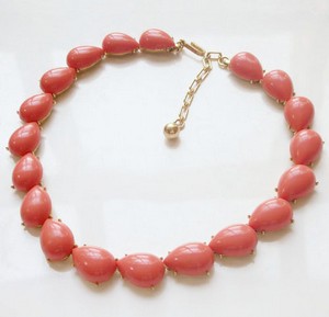 （画像用） Ｔｒｉｆａｒｉ　 トリファリ コーラルカラー　ネックレス