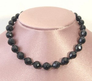 （画像用） DeMario フレンチジェット お花ネックレス