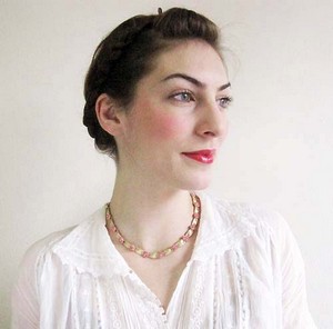 （画像用） Trifarトリファリ 　ピンクフラワー・ネックレス