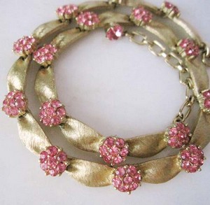 （画像用） Trifarトリファリ 　ピンクフラワー・ネックレス