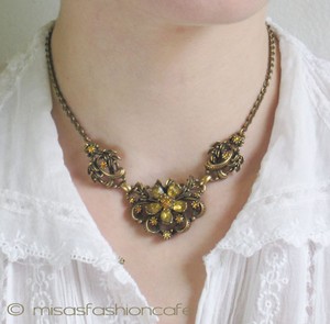 （画像用） Coro　お花ネックレス