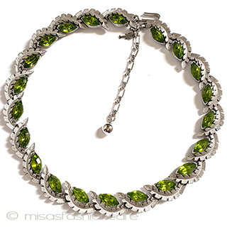 （画像用） Ｔｒｉｆａｒｉ　 トリファリ ペリドット銀葉ネックレス