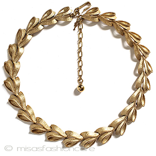 （画像用） Trifari　 トリファリ 金リボン　ネックレス