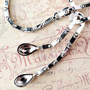 （画像用） Trifari　 トリファリ リボン　ネックレス