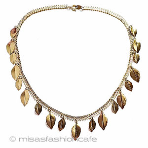 （画像用） Trifari　 トリファリ 揺れる金葉ネックレス