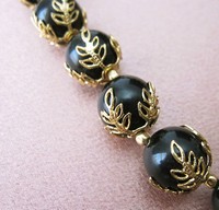 (image for) Antique & Vintage