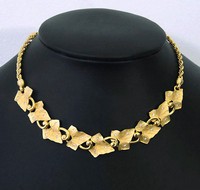 （画像用） 金のアイビー　ネックレス