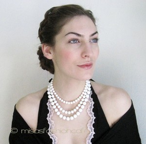 （画像用） 3連 ミルクガラス ネックレス