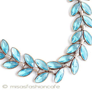 （画像用） Trifari　トリファリ 希少ガラス葉ネックレス