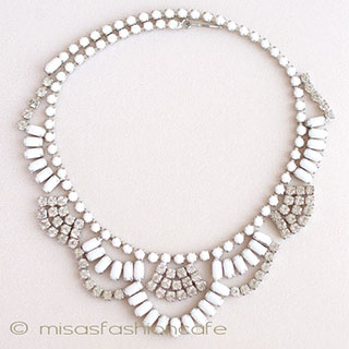 （画像用） ミルクガラス　ネックレス