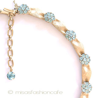 （画像用） Ｔｒｉｆａｒｉ　 トリファリ 水色の花 ネックレス