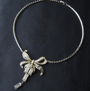 （画像用） Coroリボンネックレス