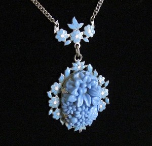 （画像用） ヴィンテージジュエリー Coro　お花ネックレス