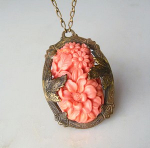 (image for) Antique & Vintage