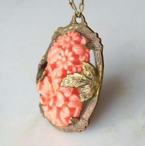 （画像用） アンティーク　お花ネックレス