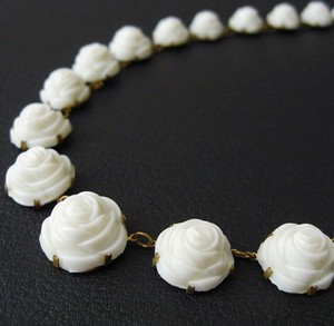（画像用） 1900年代　ネックレス ガラス・ローズ