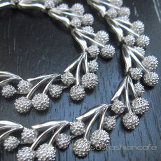 （画像用） Trifari　トリファリ 　たんぽぽ ネックレス