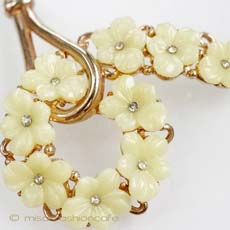 （画像用） クラウンTrifari お花ネックレス