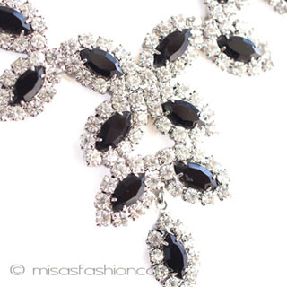 （画像用） ラインストーン　リーフ Black&Clearネックレス