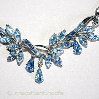 （画像用） ＣＯＲＯ　ネックレス 揺れるリーフ・ドロップ