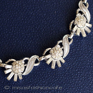 （画像用） クラウン　トリファリ Ｔｒｉｆａｒｉ銀花ネックレス