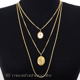 （画像用） Ｇｏｌｄｅｔｔｅ　３連 ロケット　ネックレス