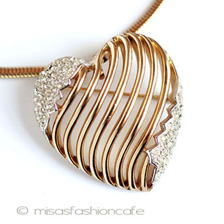 （画像用） Ｔｒｉｆａｒｉ　 トリファリ ネックレス兼ブローチ