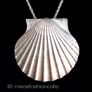 （画像用） クラウン　トリファリ Ｔｒｉｆａｒｉ　貝ネックレス