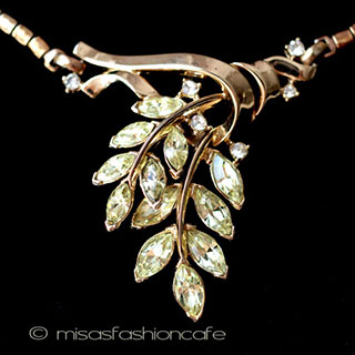 （画像用） Ｔｒｉｆａｒｉ　 トリファリ リーフブーケ　ネックレス