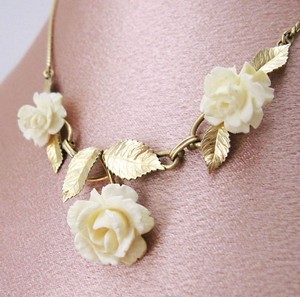 （画像用） 象牙アイボリー12K　 ローズネックレス