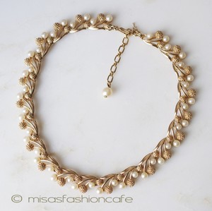 （画像用） Trifari　トリファリ 　パールの花ネックレス