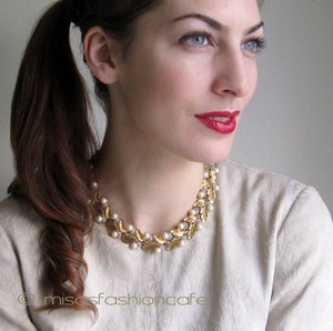 （画像用） Trifari　トリファリ　豪華 パールどんぐりネックレス