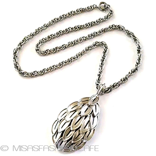 （画像用） ヴィンテージアクセサリー トリファリ　ネックレス