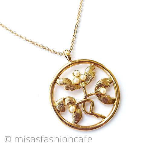 （画像用） アンティークジュエリー パール宿り木ネックレス