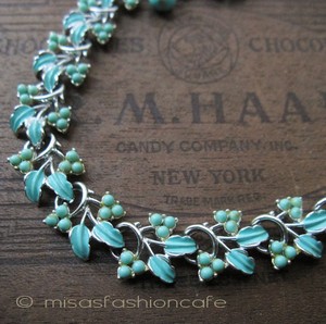 （画像用） Coro　ベリーネックレス