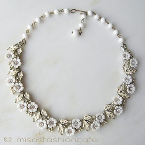 （画像用） Coro　お花ネックレス