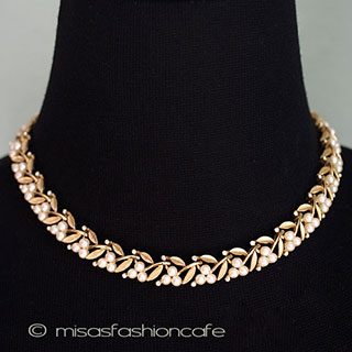 （画像用） Ｔｒｉｆａｒｉ　 トリファリ パール小花ネックレス