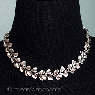 （画像用） Ｔｒｉｆａｒｉ　 トリファリ リーフ　ネックレス