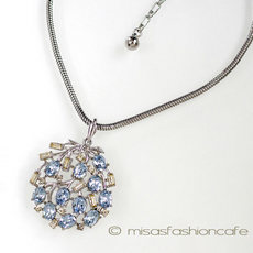 （画像用） クラウントリファリ Trifari 花ネックレス