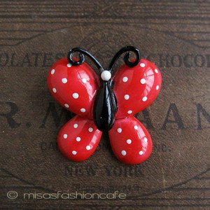 （画像用） Original By Robert 水玉の蝶　ブローチ