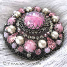 （画像用） Austria製大振りブローチ