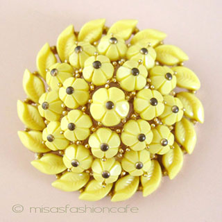 （画像用） クラウン Trifari 　お花ドーム ブローチ