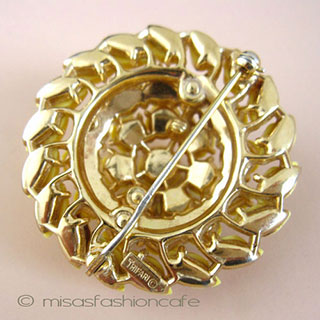 （画像用） クラウン Trifari 　お花ドーム ブローチ