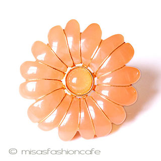 （画像用） ＴＲＩＦＡＲＩ　トリファリ デイジーお花ブローチ