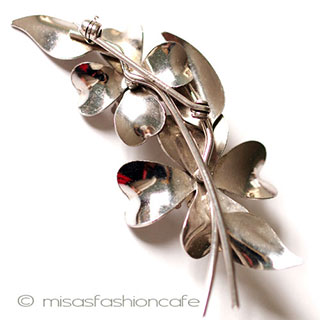 （画像用） 本真珠　14Kgf　 ハナミズキの花ブローチ