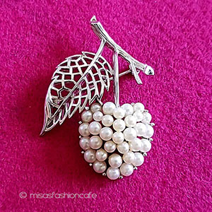 （画像用） Trifari　 トリファリ パールさくらんぼ