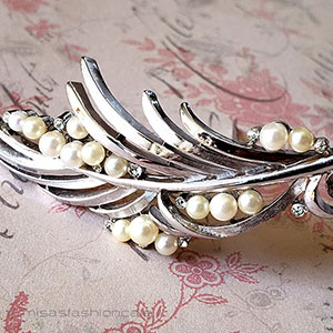 （画像用） Trifari　 トリファリ パールRS葉ブローチ