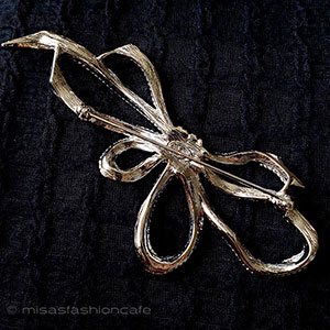 （画像用） Trifari　 トリファリ リボン(大)ブローチ