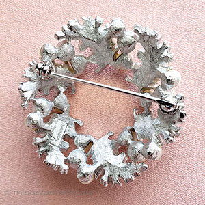 （画像用） Trifari　 トリファリ パール銀葉　リース