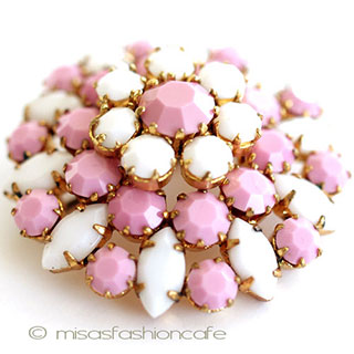 （画像用） Austriaオーストリア製 ピンク＆ミルクガラス